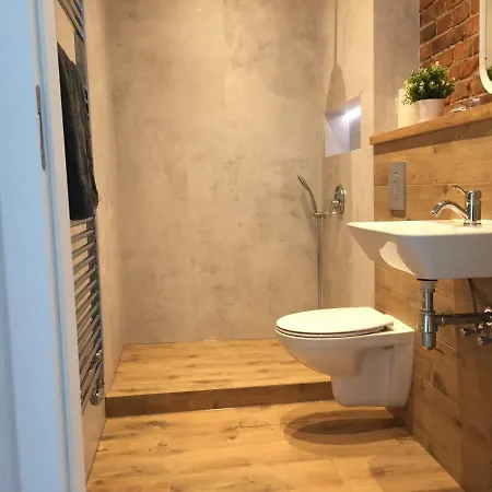 Apartament Zgoda 4 Apartment *